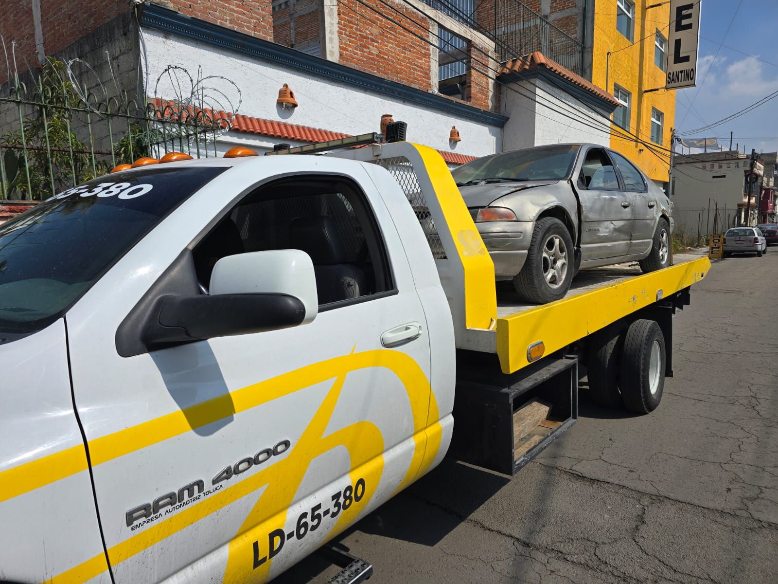 Servicio de grúa 13