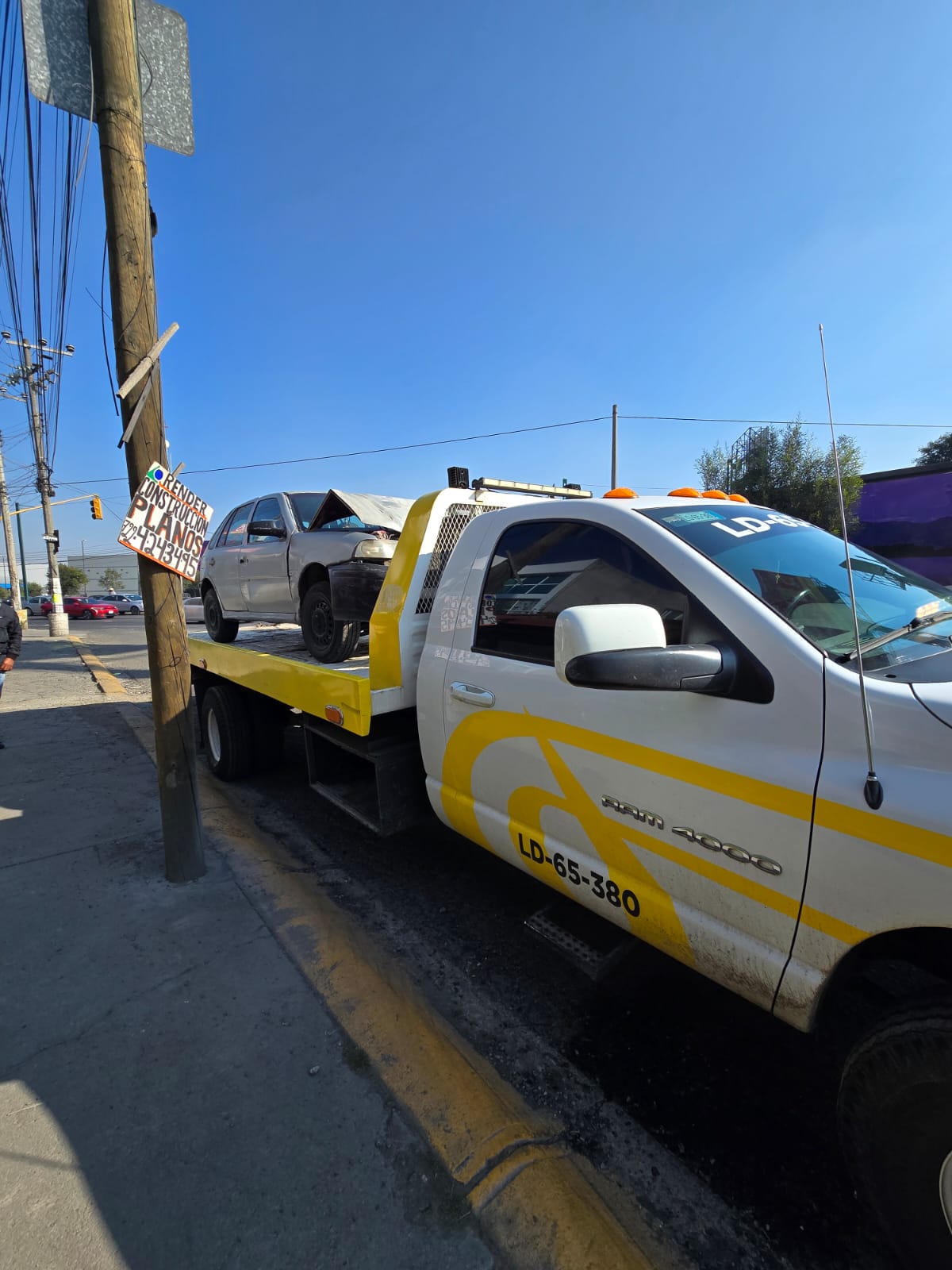 Servicio de grúa 16